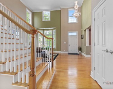312 Camargo Court - Photo Thumbnail 8
