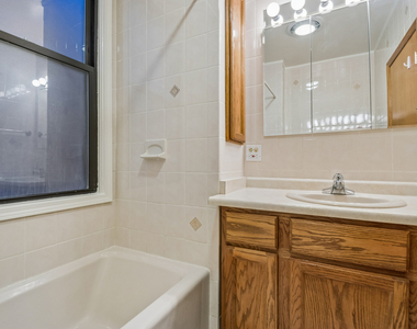 1354 W George Street - Photo Thumbnail 8