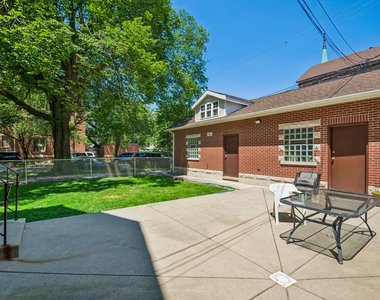 1354 W George Street - Photo Thumbnail 10