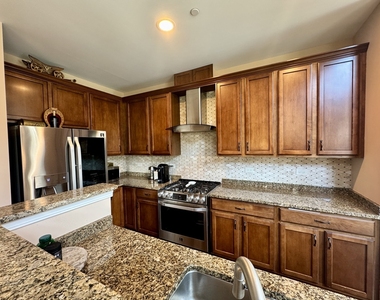11 E Willow Road - Photo Thumbnail 7