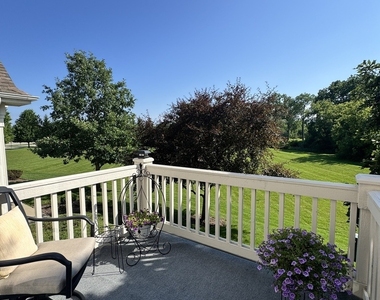 11 E Willow Road - Photo Thumbnail 24