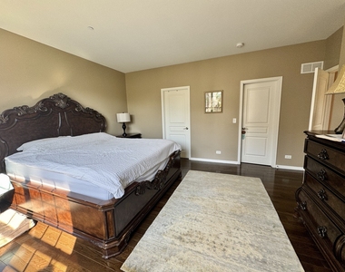 11 E Willow Road - Photo Thumbnail 11