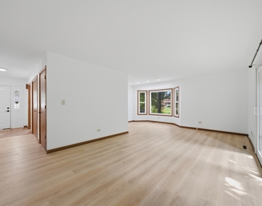 152 Dunbar Lane - Photo Thumbnail 2