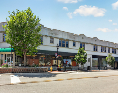 438 N Main Street - Photo Thumbnail 1