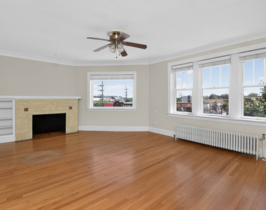 438 N Main Street - Photo Thumbnail 2