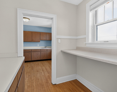 438 N Main Street - Photo Thumbnail 5