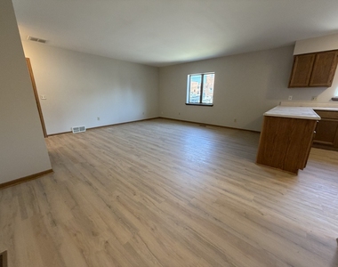 76 Washington Street - Photo Thumbnail 5