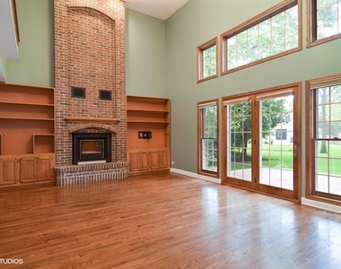 21 Arbor Drive - Photo Thumbnail 1