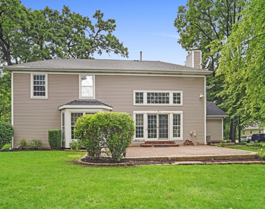 21 Arbor Drive - Photo Thumbnail 13