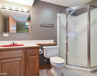 21 Arbor Drive - Photo Thumbnail 12