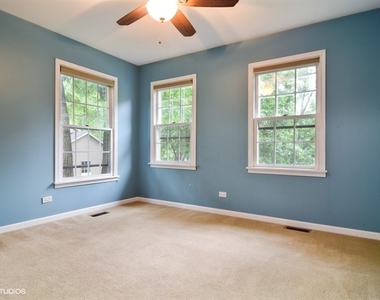21 Arbor Drive - Photo Thumbnail 4