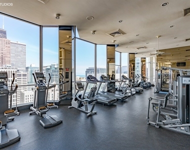 535 N Michigan Avenue - Photo Thumbnail 11