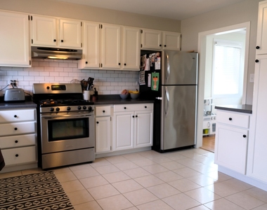 891 E Grant Drive - Photo Thumbnail 4