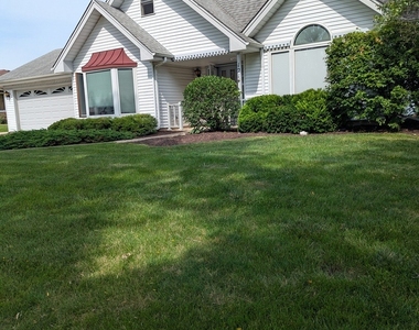 121 Glenridge Lane - Photo Thumbnail 5