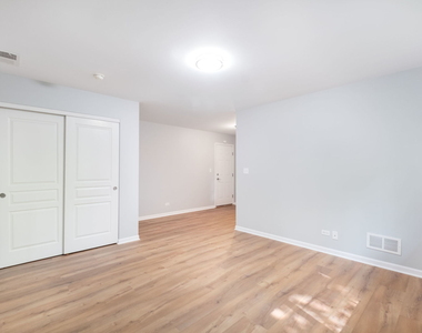 113 Blackhawk Court - Photo Thumbnail 18