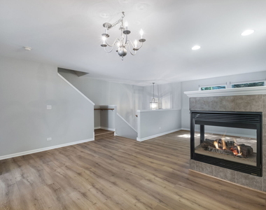 113 Blackhawk Court - Photo Thumbnail 4