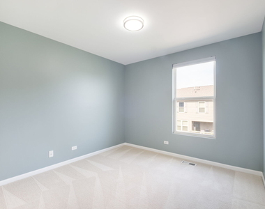 113 Blackhawk Court - Photo Thumbnail 15