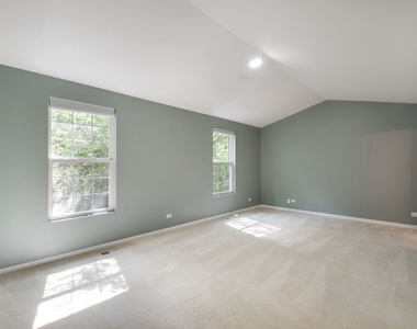 113 Blackhawk Court - Photo Thumbnail 11