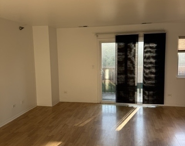 705 E Whispering Oaks Drive - Photo Thumbnail 3