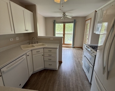 1449 Whitespire Court - Photo Thumbnail 5