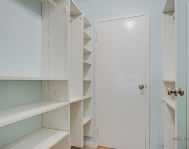 1220 Park Avenue W - Photo Thumbnail 16