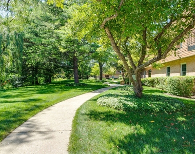 1220 Park Avenue W - Photo Thumbnail 24