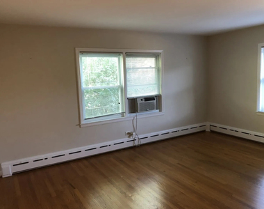 1911 Dewes Street - Photo Thumbnail 6