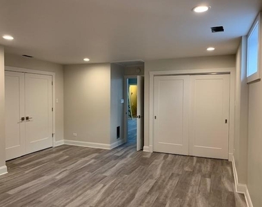 3224 W North Avenue - Photo Thumbnail 4