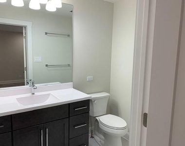 3224 W North Avenue - Photo Thumbnail 5
