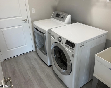 4300 11th Street W - Photo Thumbnail 10