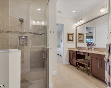 9142 Isla Bella Circle - Photo Thumbnail 14