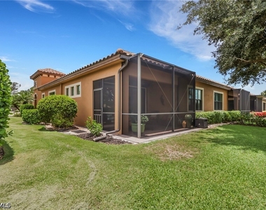 9142 Isla Bella Circle - Photo Thumbnail 22