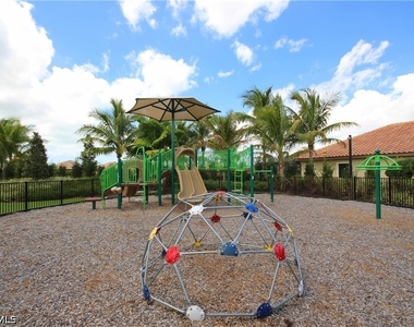 9142 Isla Bella Circle - Photo Thumbnail 46