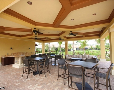 9142 Isla Bella Circle - Photo Thumbnail 38