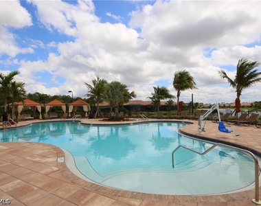 9142 Isla Bella Circle - Photo Thumbnail 37