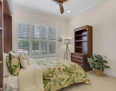 9142 Isla Bella Circle - Photo Thumbnail 18