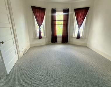 61 Laurel - Photo Thumbnail 4