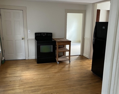 61 Laurel - Photo Thumbnail 2
