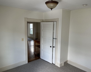61 Laurel - Photo Thumbnail 4