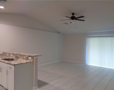 3816 Sw 15th Place - Photo Thumbnail 7