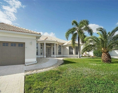 5020 Sw 17th Avenue - Photo Thumbnail 4