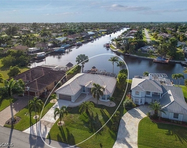 5020 Sw 17th Avenue - Photo Thumbnail 3