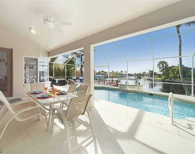 5020 Sw 17th Avenue - Photo Thumbnail 1