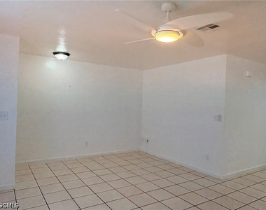 729 Sw 39th Street - Photo Thumbnail 2