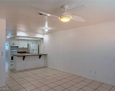729 Sw 39th Street - Photo Thumbnail 3