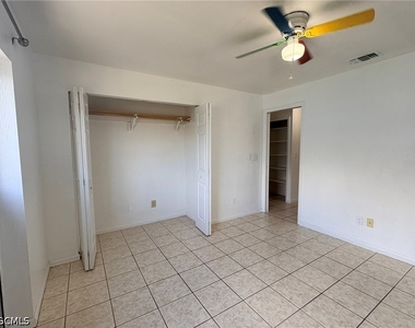 729 Sw 39th Street - Photo Thumbnail 11
