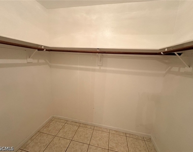 729 Sw 39th Street - Photo Thumbnail 14