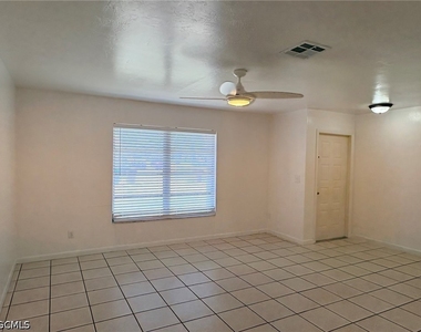 729 Sw 39th Street - Photo Thumbnail 6