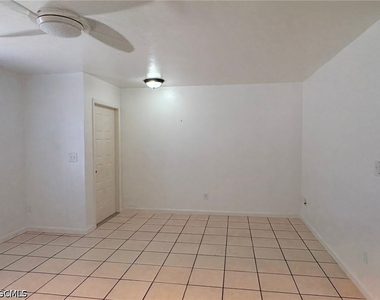 729 Sw 39th Street - Photo Thumbnail 7