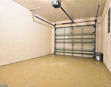 230 Hightower Avenue S - Photo Thumbnail 17